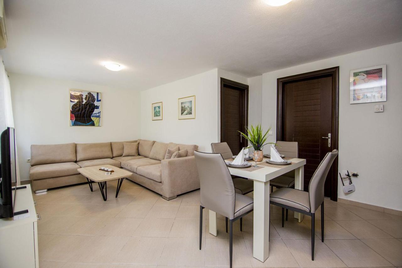 Kasta Bnb Ofrínion Dış mekan fotoğraf