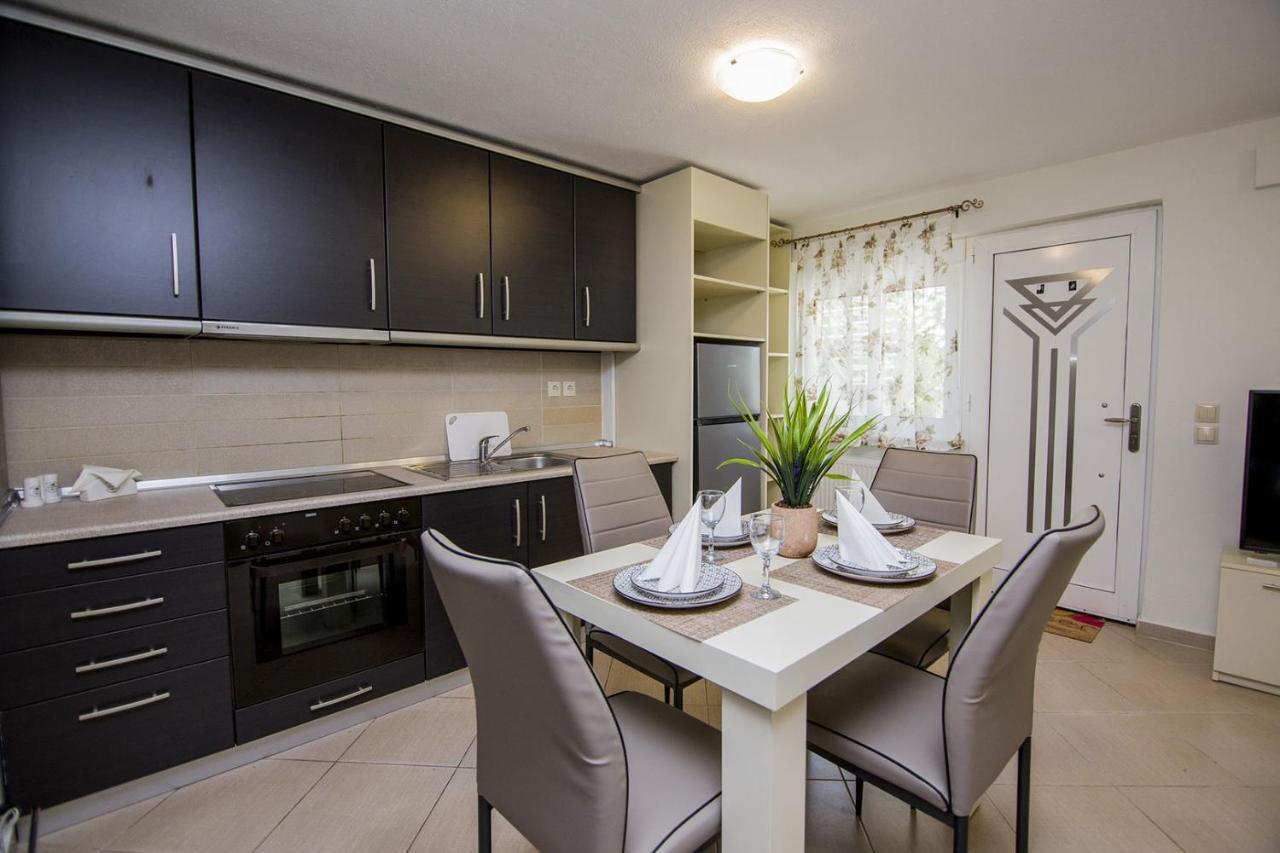 Kasta Bnb Ofrínion Dış mekan fotoğraf