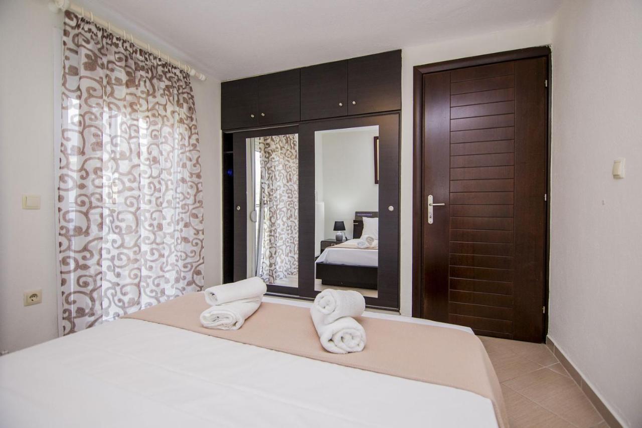 Kasta Bnb Ofrínion Dış mekan fotoğraf