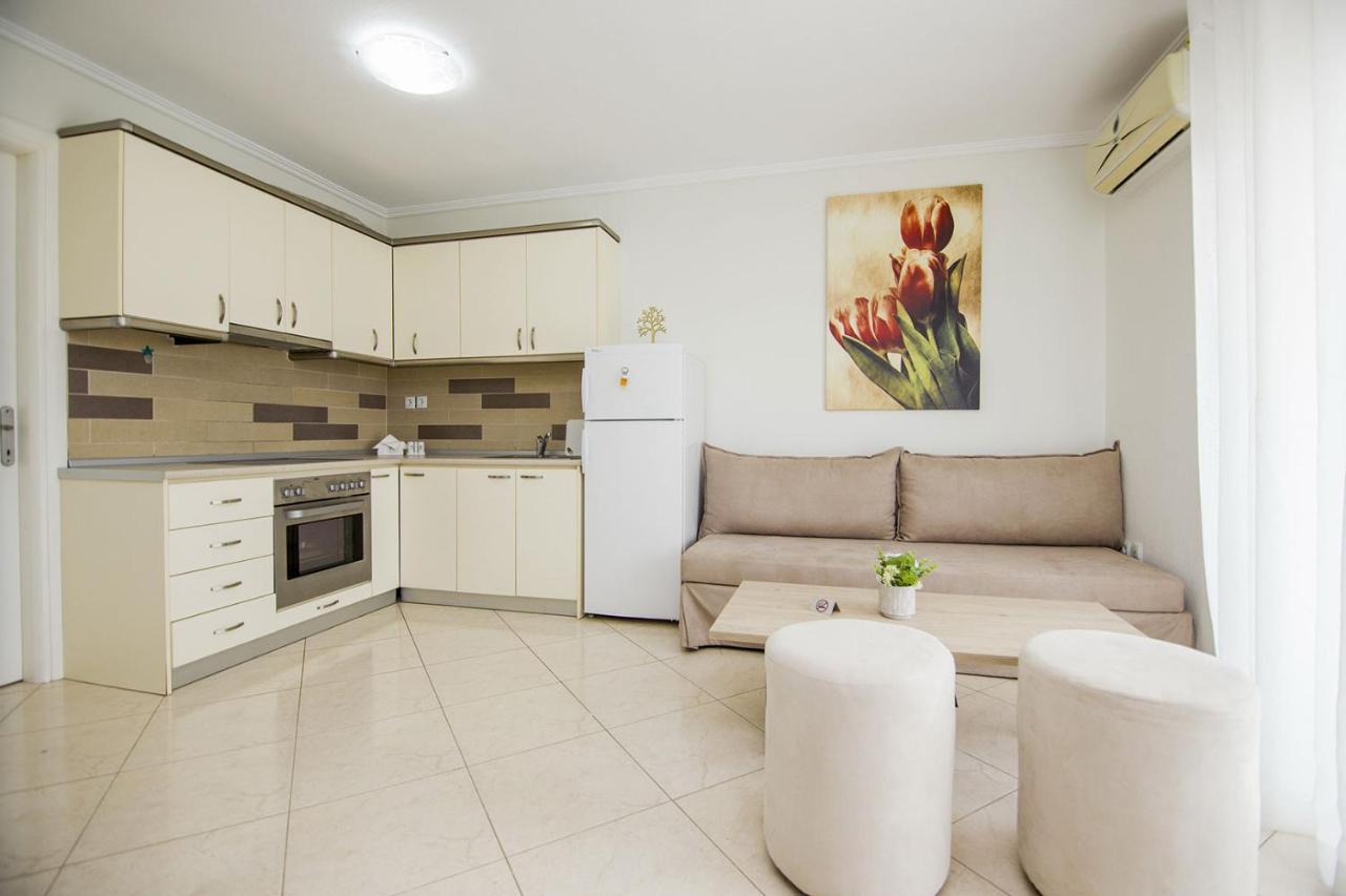 Kasta Bnb Ofrínion Dış mekan fotoğraf