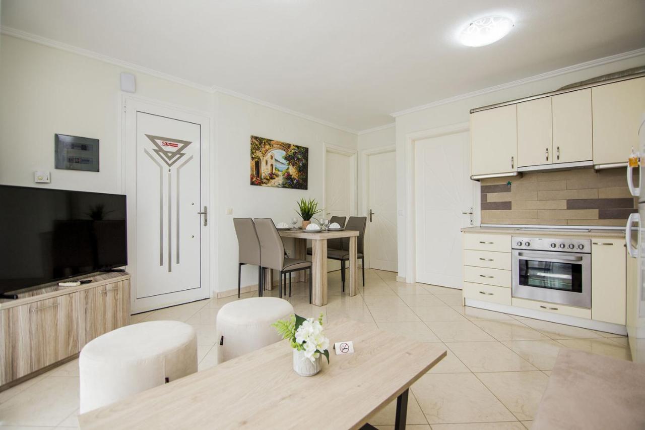 Kasta Bnb Ofrínion Dış mekan fotoğraf