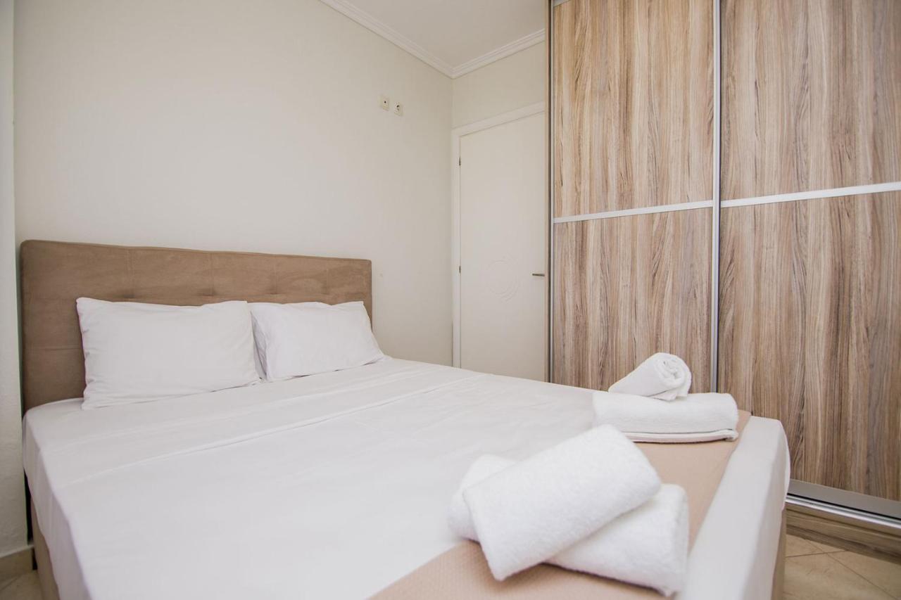 Kasta Bnb Ofrínion Dış mekan fotoğraf