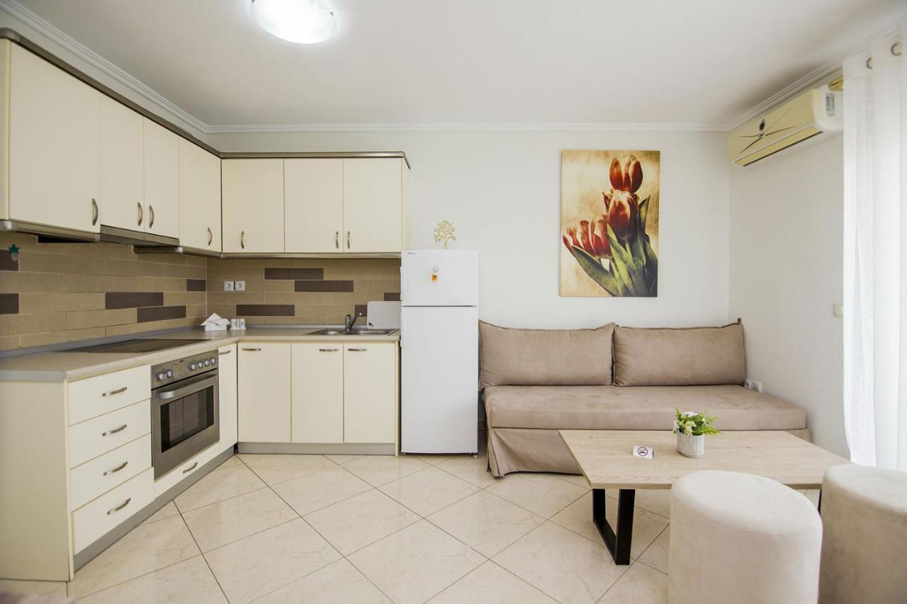 Kasta Bnb Ofrínion Dış mekan fotoğraf