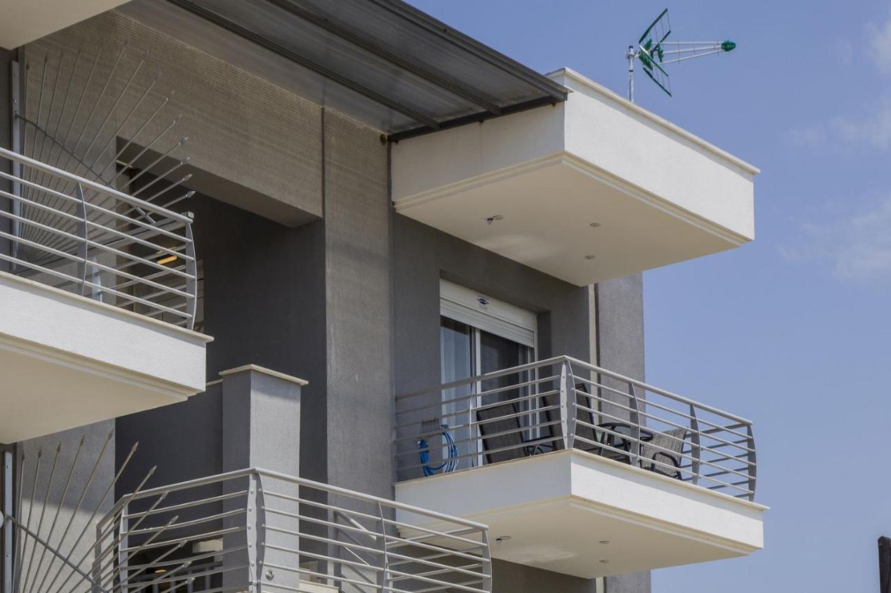 Kasta Bnb Ofrínion Dış mekan fotoğraf