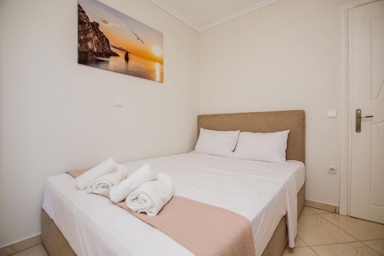 Kasta Bnb Ofrínion Dış mekan fotoğraf
